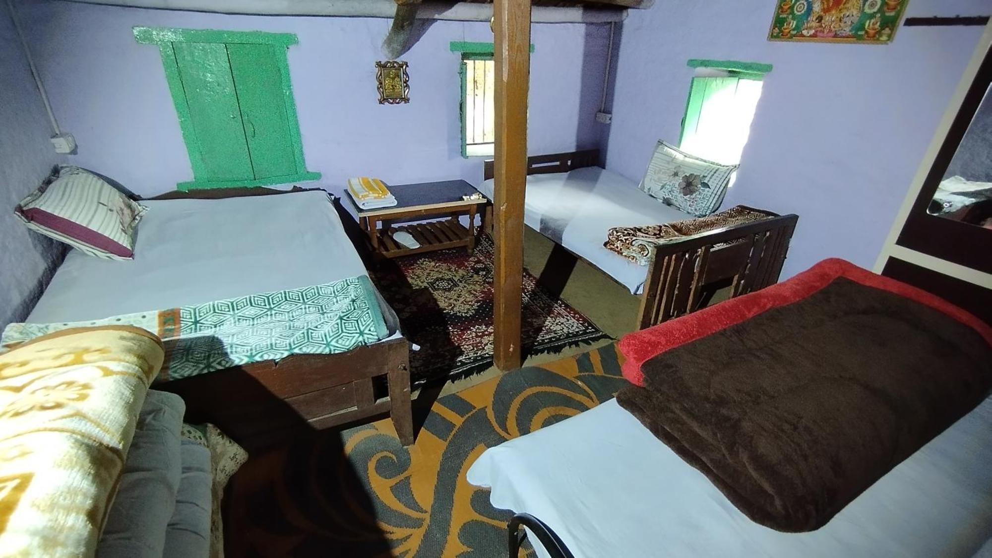 Dwarahat Village Farmstay- Babaji'S Cave Quarto foto
